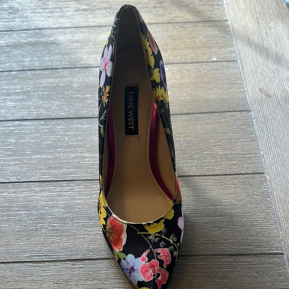 Nine West Black and Pink Floral Heels